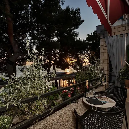 Mucrum アパート *