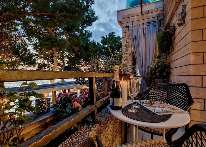 Mucrum Makarska