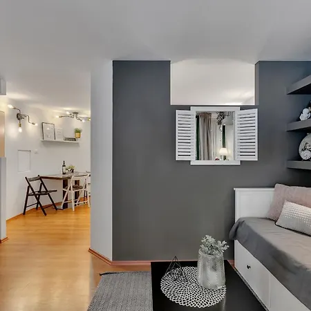 Mucrum 아파트 마카르스카