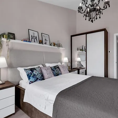 Mucrum 마카르스카